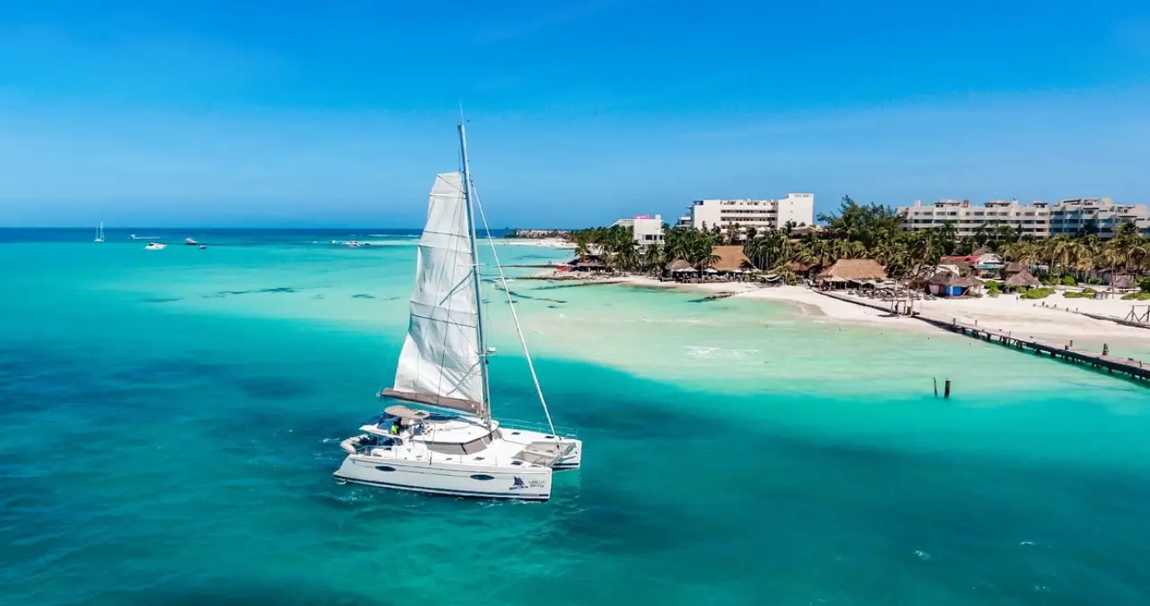 passeio-de-barco-catamara